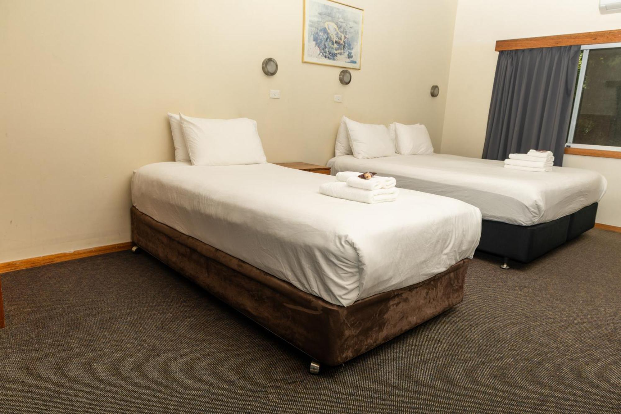 Gosford Inn Motel Kültér fotó